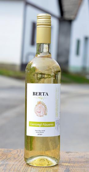 Hajós-Bajai Cserszegi fűszeres